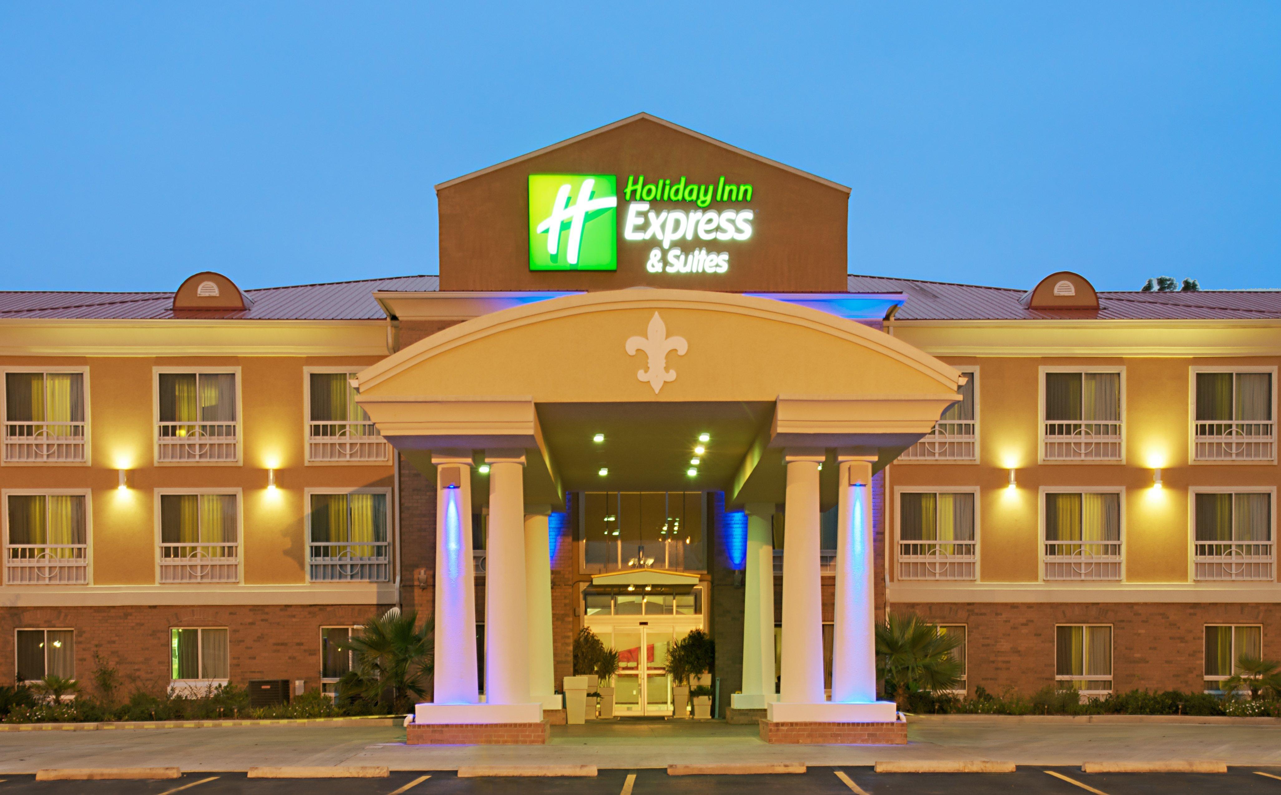 Holiday Inn Express & Suites Alexandria, An Ihg Hotel Exterior foto